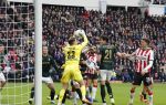 Eindhoven, 1 Februari 2026
Kompetitiewedstrijd PSV-Feyenoord, eindstand 3-0
Timon Wellenreuther en Ismael Saibari Anel Ahmedhodzic Jordan Bos