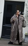 Abcoude 19 januari 2026
Trijntje Oosterhuis in gesprek op straat in Abcoude