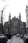 Amsterdam 8 januari 2026
De vondelkerk ia van oudjaar op nieuwjaar grotendeels afgebrand . Heel dichtbij de kerk wonen Kimberley Klaver Dotan en Hajo Bruins .
