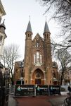 Amsterdam 8 januari 2026
De vondelkerk ia van oudjaar op nieuwjaar grotendeels afgebrand . Heel dichtbij de kerk wonen Kimberley Klaver Dotan en Hajo Bruins .