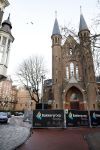 Amsterdam 8 januari 2026
De vondelkerk ia van oudjaar op nieuwjaar grotendeels afgebrand . Heel dichtbij de kerk wonen Kimberley Klaver Dotan en Hajo Bruins .