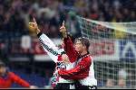 21 Februari 1999
Blijdschap bij Cruz en Jon Dahl Tomasson
