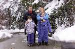 Fergie Furgusson met haar man Prins Andrew en hun kinderen 1999