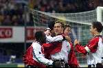 21 Februari 1999
Blijdschap bij de feyenoorders- Paul Bosvelt, Jean Paul v Gastel, Jon Dahl Tomasson Christian Gyan