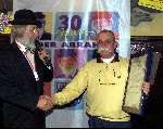 Breda, 17 februari 2000
Nieuwe CD uitreiking Vader Abraham en 30 jaar in het vak
Pierre Kartner hier met zijn Herman v Amsterdam