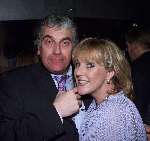 Bussum 3 februari 2000
Afscheidsfeest Roos van discotheek STARS
Mario v d Ende met dochter van Molenaar AZ