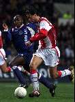 Eindhoven10 februari 2000
PSV-AJAX, eindstand 4-0
Ruud v Nistelrooy in duel met Ferdi Vierklau