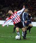 Eindhoven, 10 februari 2001
Kompetitie seizoen 2000/2001
PSV-AZ , eindstand 3-0 door 2 doelpunten Kezman en een penalty van Arnold Bruggink
Dennis Rommedahl wordt onderuit gehaald en krijgt hiervoor een penalty. El Hadroui krijgt rood
