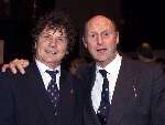 Amsterdam, 27 februari 2001
Uitreiking Edisons en Gouden Harpen
Hans v Hemert met ... de zingende tandarts