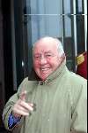 Scheveningen, 21 februari 2001
Surpriseparty Joop v d Ende in het circustheater
Johnny Kraaijkamp Sr.