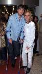 Den Haag, 24 februari 2001
Premiere film COSTA
Wendy v Dijk en Xander de Buisonje ( Volumia) met krukken