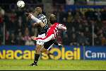 Eindhoven 30 januari 2002
PSV-Feyenoord voor de KNVB Beker
Patrick Pauwe en Arnold Bruggink