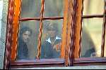 Amsterdam 2 februari 2002
Trouwen Prins Willem Alexander met Maxima
Connie Breukhoven met haar zoon