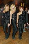 Amsterdam  1 janari 2002
Nieuwjaarsfeest Staatsloterijshow in de beurs van Berlage.
de Dutch Divas
Sjoukje Smit Marga Bult Sandra Reemer