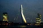 Rotterdam 10 januari 2002
SKYline Rotterdam  met erasmusbrug