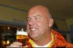 Zandvoort 15 februari 2002
Gaston Starreveld 40 jaar met een glaasje bier
