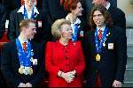 Den Haag 27 februari 2002
Huldiging Olympische sporters bij de koningin.
Jochem UytdehaageGerard v Velde, Koningin Beatrix