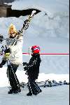 Zurs 17 februari 2002
Natasja Froger met hun zoontje 
Wintersport Sneeuw