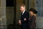 Amsterdam 2 februari 2002
Trouwen Prins Willem Alexander met Maxima
Paul Witteman met vriendin