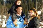 Lech 17 februari 2002
Ruud Gullit en Estelle Gullit met dochtertje op wintersport