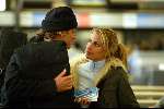 Amsterdam 24 februari 2002
Vivian Reys en John Ewbank op schiphol