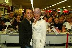 Rotterdam 27 februari 2003
Edgar Wurfbain en Chantal Janzen bij signeren volle maan


Peter Smulders bv
