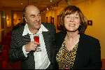 Bussum 24 februari 2003
Uitreiking van de gouden harpen
Lenny Kuhr met vriend