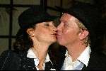 Den Bosch 12 februari 2003
Premiere Chicagp in de parade
Pia Douwes met vriend kussend