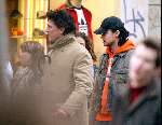 Amsterdam 4 januari 2004
Dinand Woesthoff met Katja Schuurman, Chris Zeegers, Wendy v Dijk, Jphnny de Mol, Babette v Veen en Bas Westerweel.