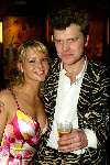 Amsterdam 9 februari 2004
Premiere FEESTJE in Tuschinski.
Chantal Janzen met Beau v Erven Dorens