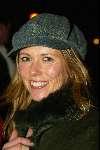 Amsterdam 18 februari 2004
Verlichting bij gedenksteen Willy Alberti bij Westertoren.
Danielle van t Schip met pet