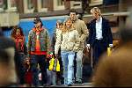 Amsterdam 4 januari 2004
Dinand Woesthoff met Katja Schuurman, Chris Zegers, Wendy v Dijk, Jphnny de Mol, Babette v Veen en Bas Westerweel.