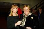 Bussum 10 februari 2004
Uitreiking van de gouden harpen in het spant.
Jerney Kaagman en Erica Terpstra