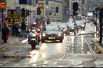 Amsterdam 6 februari 2004
Verjaardag van Koningin Beatrix op paleis op de dam.
Koningin Beatrix in auto met politie begeleiding