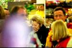 Lech 13 februari 2004
Koningin Beatrix in Lech in supermarkt.