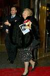 Amsterdam 23 februari 2004
Koningin Beatrix bij het concertgebouw.