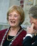 Utrecht 18 februari 2004
Maxima en Prins Willem Alexander bij de munt in Utrecht bij munt slaan voor Amalia. Burgemeester Mevr. Brouwr Korf van Utrecht