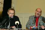 Den Haag 26 februari 2004
Persconferentie Mini en Maxi in Den Haag. Peter de Jong  en   
Karel de Rooy
Mini & Maxi