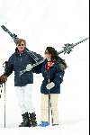 Zurs 13 februari 2004
Prinses Caroline van Monaco en haar man Ernst van Hannover in sneeuw
Wintersport