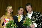 Amsterdam 9 februari 2004
Premiere FEESTJE in Tuschinski.
Chantal Janzen met Ruud v Hemert en Beau v Erven Dorens