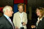 Bussum 10 februari 2004
Uitreiking gouden harpen in het spant.
Frits Spits met Sjors Frohlich... en vriendin