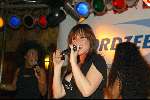 Amsterdam 9 februari 2004
Premiere FEESTJE in Tushinski.
Trijntje Oosterhuis