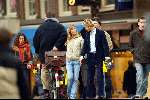 Amsterdam 4 januari 2004
Dinand Woesthoff met Katja Schuurman, Chris Zegers, Wendy v Dijk, Jphnny de Mol, Babette v Veen en Bas Westerweel.