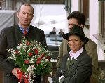 Lech 5 februari 2000
Koningin Beatrix op skivakantie.
Burgemeester Ludwig Muxel en de eigenares Moosbruggervan Hotel POST.