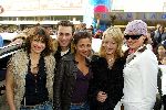 Rotterdam 27 februari 2003
Georgina Verbaan Ellen ten Damme Edgar Wurfbain Chantal Janzen enLieke v Lexmond...... bij signeren volle maan.