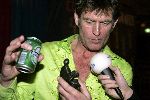 Amsterdam 14 Februari 2005
Uitreiking Edison Music Awards 2005
De Dijk kreeg de oeuvreprijs voor beste Nederlandse artiest Huub v d Lubbe samen met een blikje bier