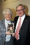 Amsterdam 24 februari 2005
Presentatie boek Thomas Lepeltak bij Sotheby's
Karla peijs