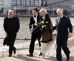 Amsterdam 27februari 2005
Kasper v Kooten met zijn vrouw Linda getrouwd. Kasper samen met zijn vader Kees v Kooten