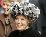 Leiden 8 februari 2005
Koningin Beatrix ere doctoraal.