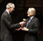 Den Haag 7 februari 2005
Installatie Pieter v Vollenhoven als voorzitter. Met Johan Remkes